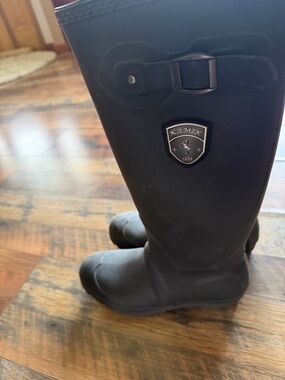 Kamik Black Tall Rubber Rain Boots with Shield Logo